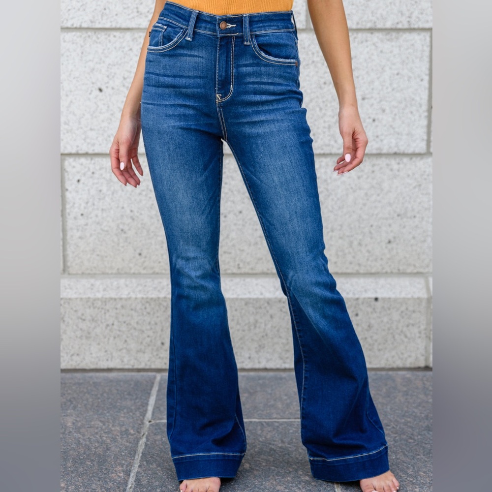 Zoey Flare Judy Blue Jeans